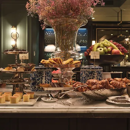 G.a Palace *