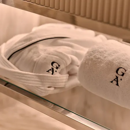G.a Palace Hotel *