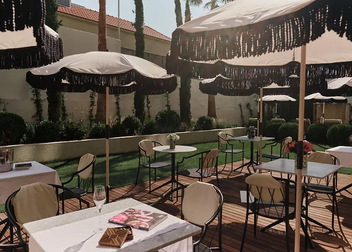 G.a Palace Отель *